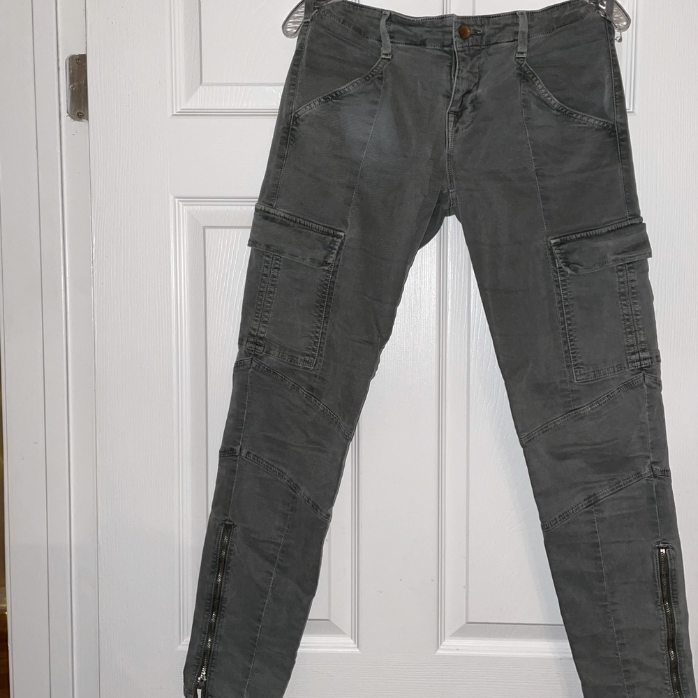 J BRAND size 28 olive cargo skinny pants